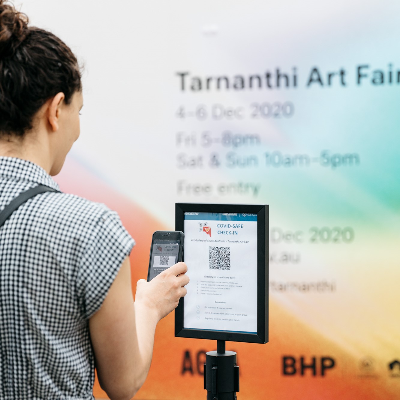 20201205 TARNANTHI Art Fair SRGB 2000px Photo Sia Duff 124 (1)